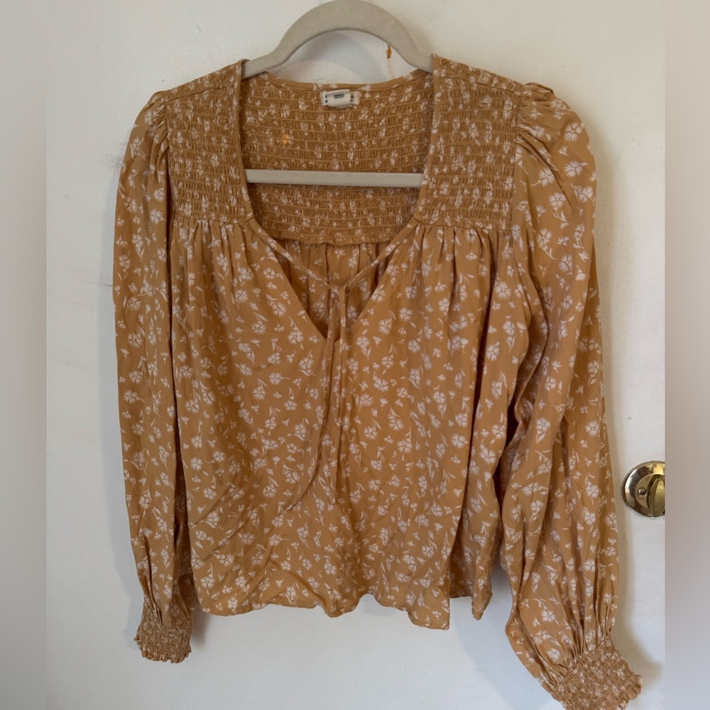 Billabong Mustard Floral Smocked Long Sleeve Blouse (Size L)